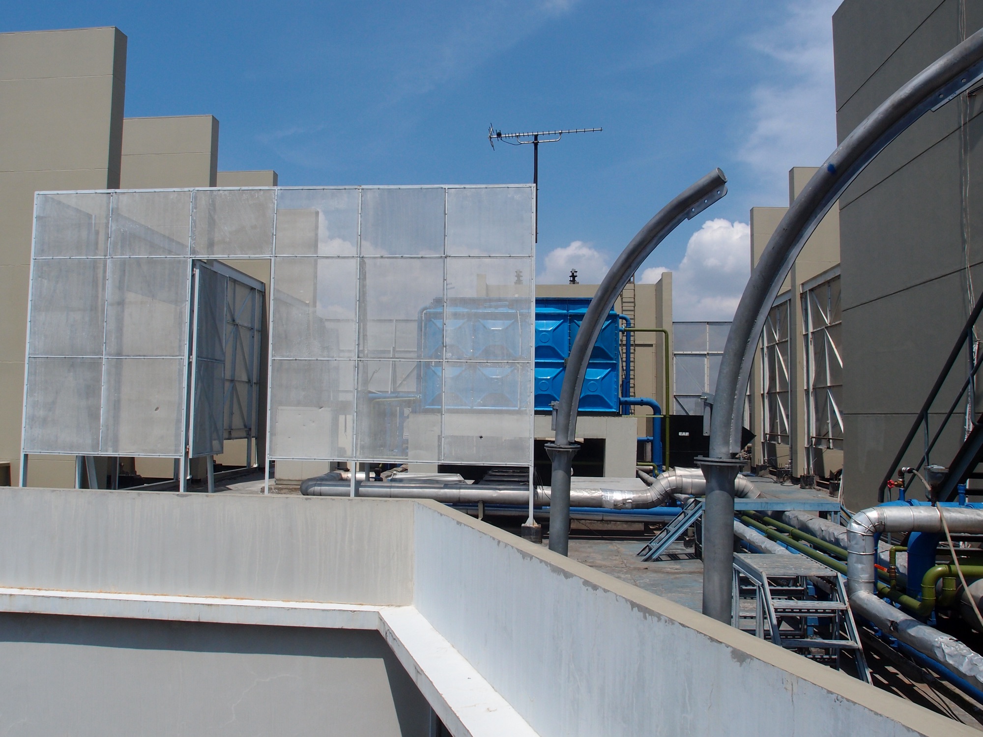 Rooftop plant and services