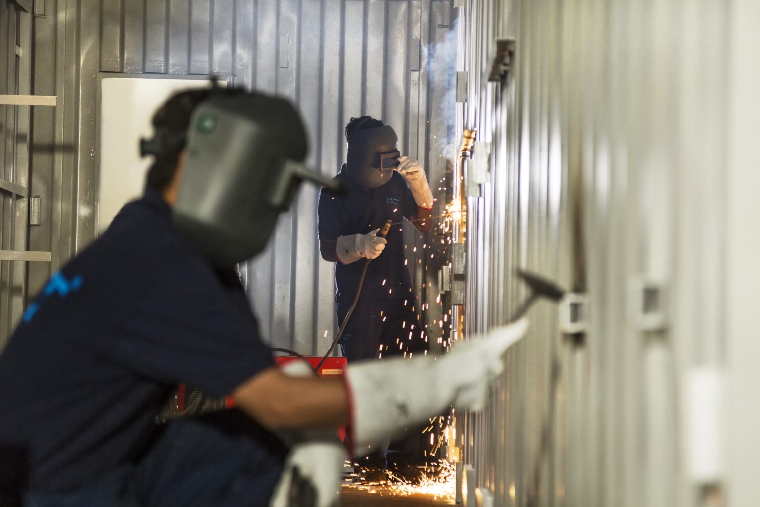 Welding a PACT ISO container plant